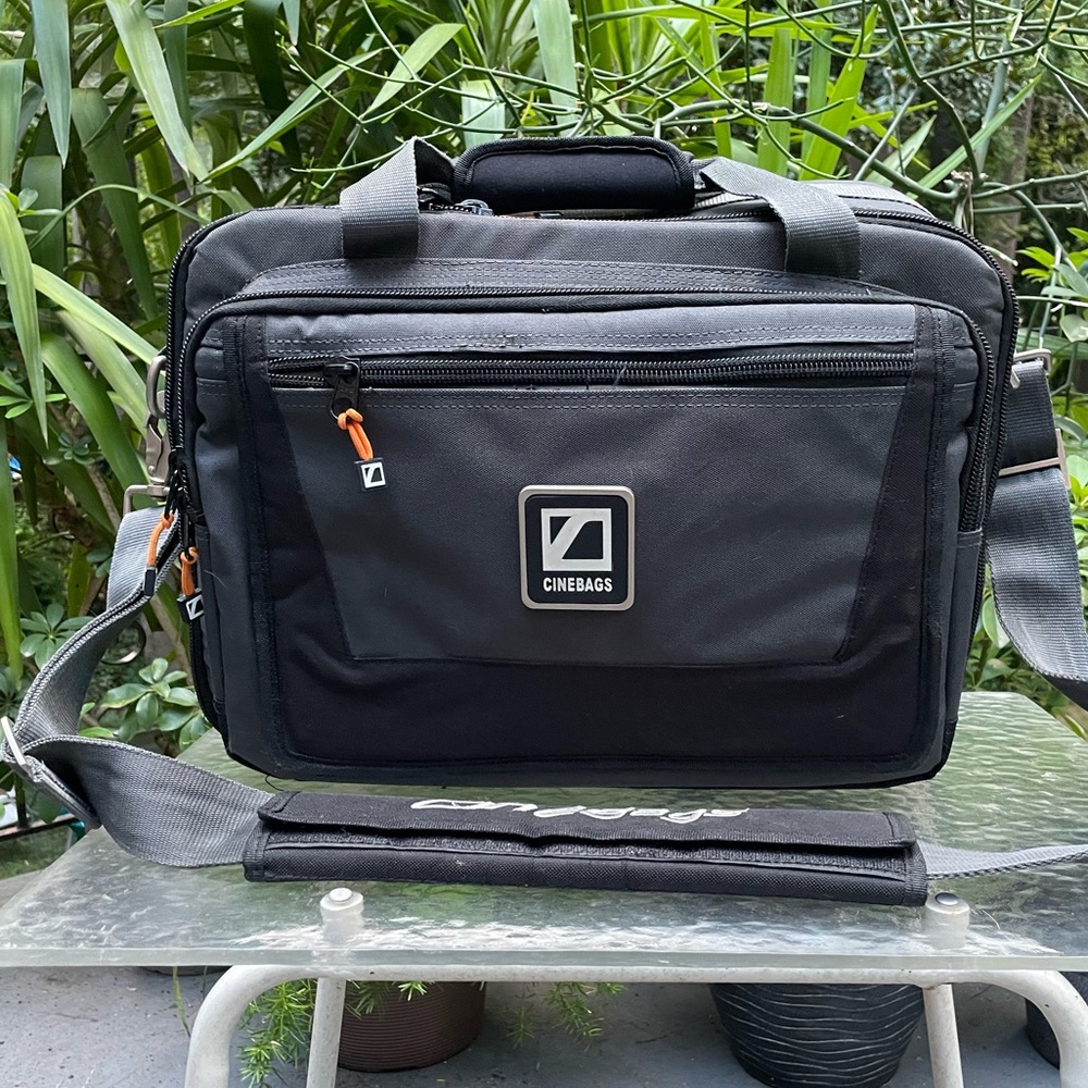 Cone bags CB27 Lens Smuggler  Professional Camera Bag